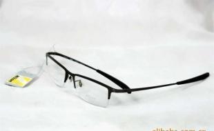 尼康纯钛眼镜NV8906款 办公文教人士的理想光学伴侣